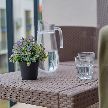 Apartman Stylish Na Grobli With Balcony By Renters *